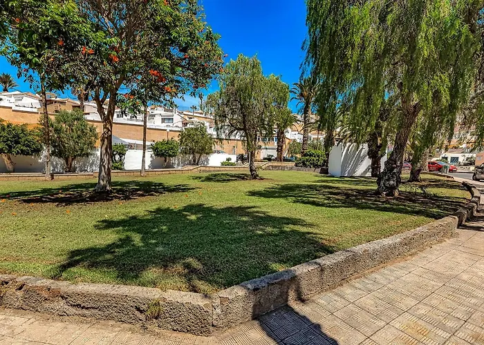 Renovated Seaviews Paradise Court Costa Adeje (Tenerife)